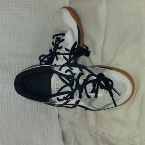 Asics Gel Rocket volleyball shoes {size 5.5}